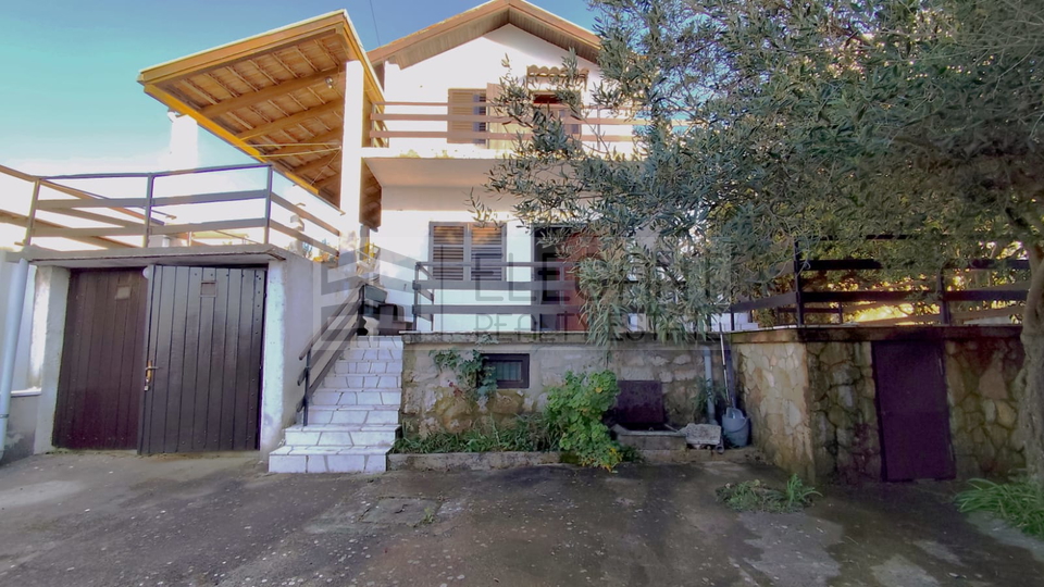 Murter Prodaja Ku&cacute;e - blizina Slanice