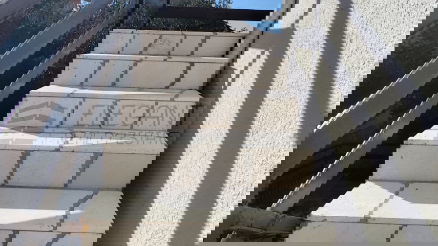 Murter Prodaja Ku&cacute;e - blizina Slanice