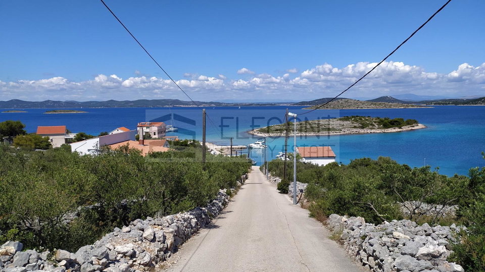 Zemlji&scaron;te - Kaprije- Prodaja