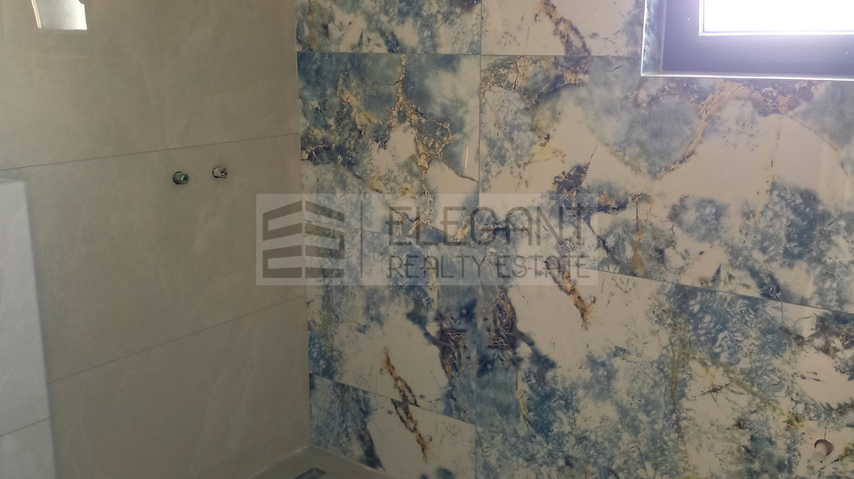 Novogradnja stan  Tribunj prodaja