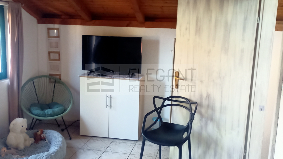 House, 118 m2, For Sale, Murter