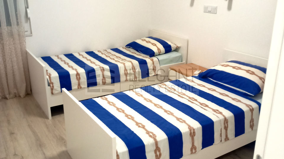 Ku&cacute;a Prodaja Pirovac