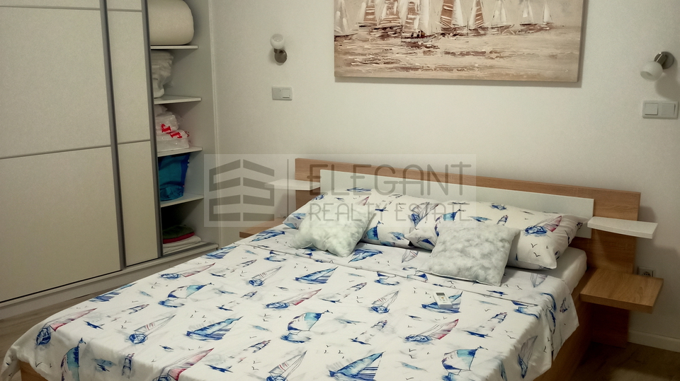 Ku&cacute;a Prodaja Pirovac