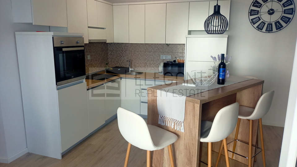 Ku&cacute;a Prodaja Pirovac