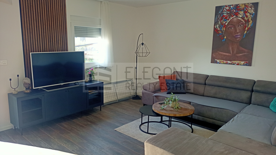 Ku&cacute;a Prodaja Pirovac