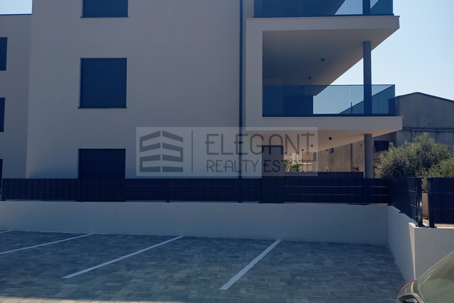 Novogradnja stan  Tribunj prodaja