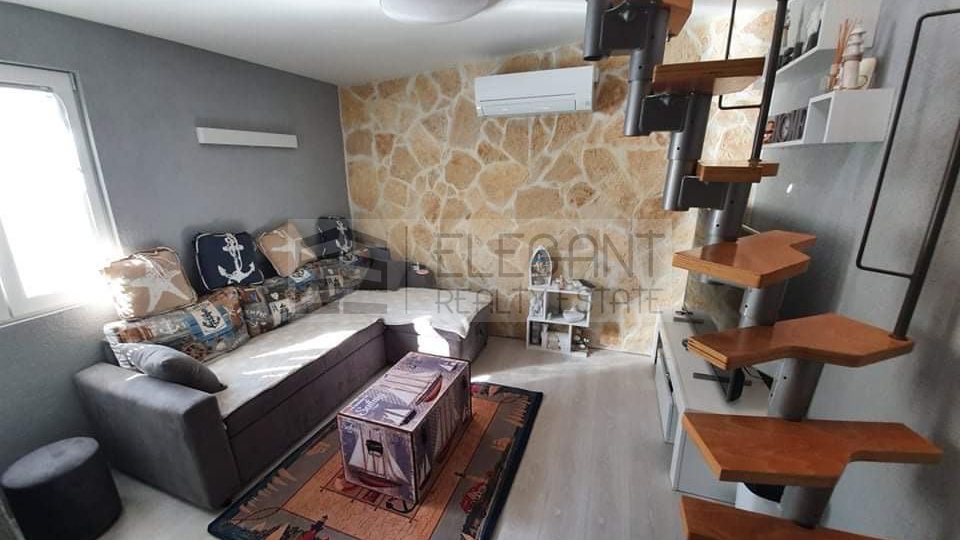 House, 72 m2, For Sale, Tisno - Betina