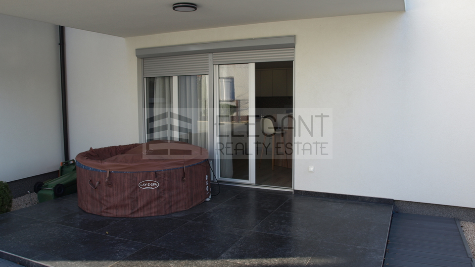 Ku&cacute;a Prodaja Pirovac