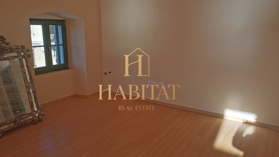 Opatija, dvoetažni stan,2S+DB, 180 m2