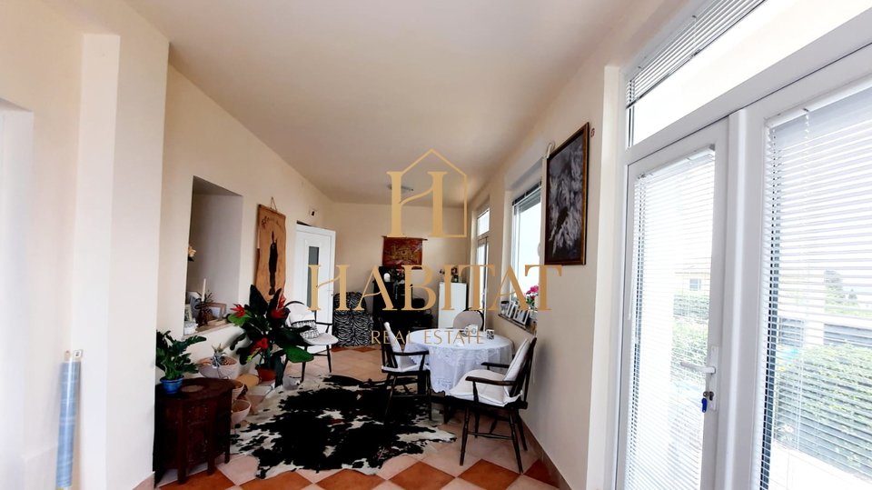 Opatija, stan, 4S+DB, 130 m2, renoviran, pogledom na more, prilika, prodaja