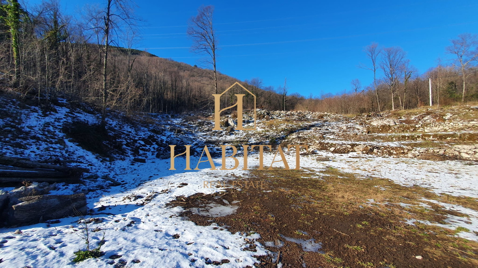 Rukavac, građevinsko zemljište, 9.500m2 - 4.000 građevinskog dijela!