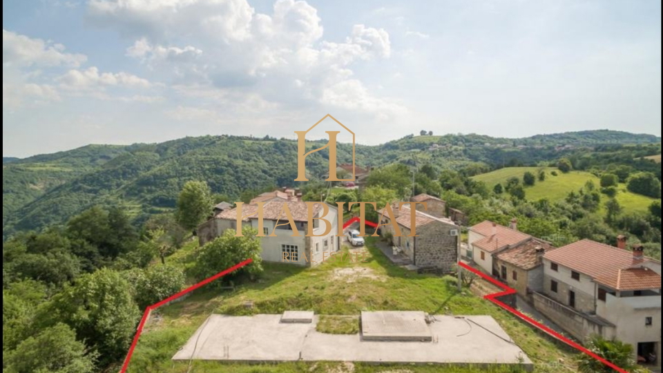 Pazin , gradjevinsko zemljiste 3800m2 , s dozvolom za LUXUZNI objekat