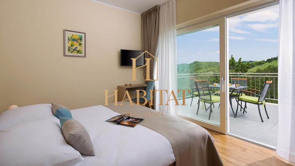 ISTRA, MOTOVUN - Resort, hotel, restavracija, apartmaji, kamp, ​​počitniške hiše , 30.000 parcel