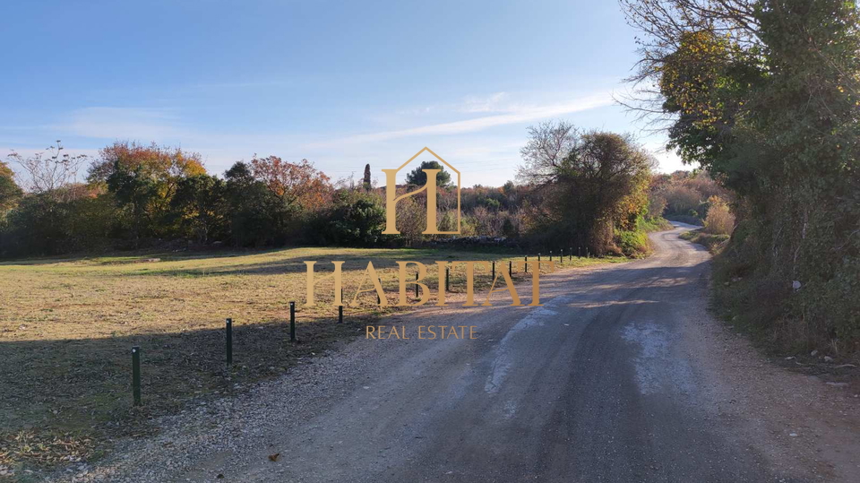 Grundstück, 5860 m2, Verkauf, Rovinj