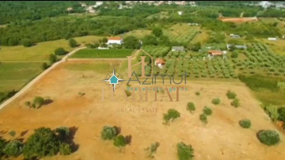 Land, 4573 m2, For Sale, Umag - Monterol