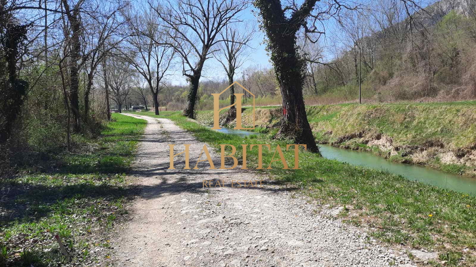 Land, 1002 m2, For Sale, Buzet - Sovinjak