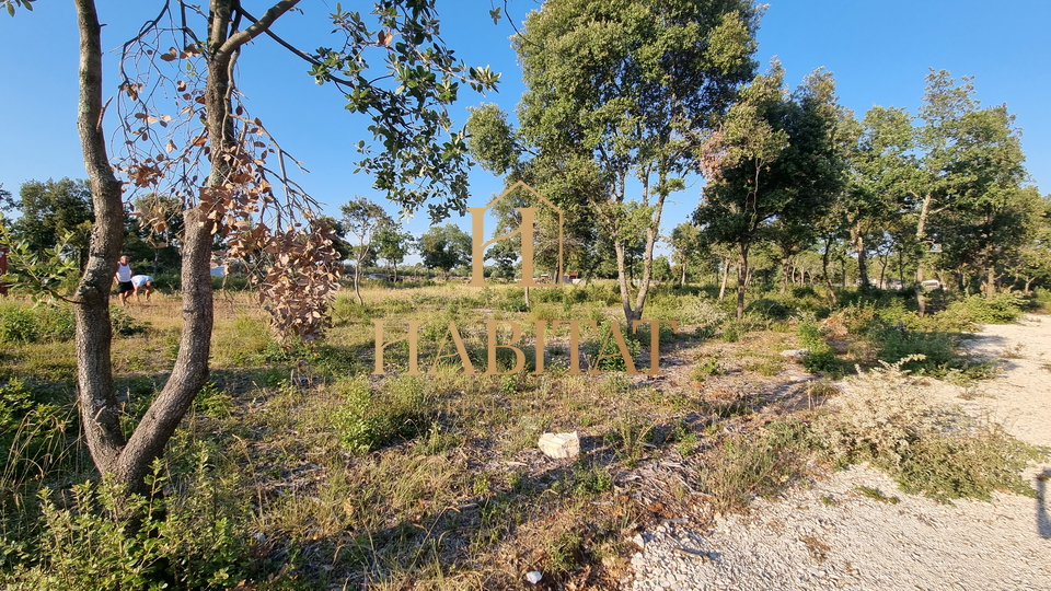 Land, 489 m2, For Sale, Pula