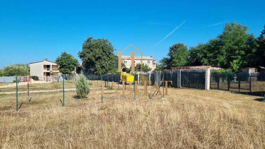 Land, 1000 m2, For Sale, Pula