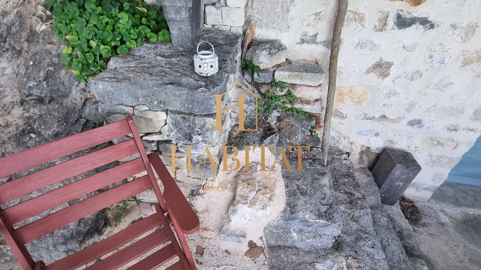 Istra , Kaštel , UNIKATNA Vila sa predivnim pogledom na more