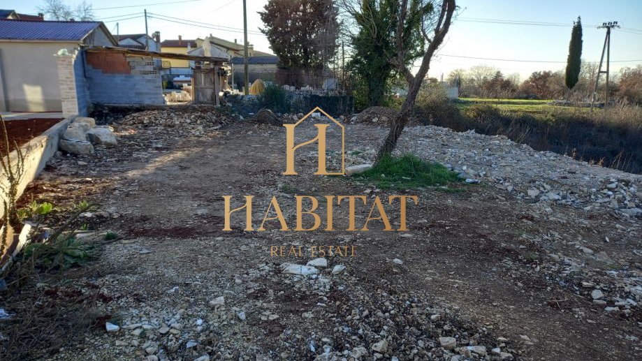 Land, 2335 m2, For Sale, Kanfanar - Marići