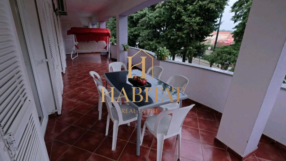 House, 1200 m2, For Sale, Medulin