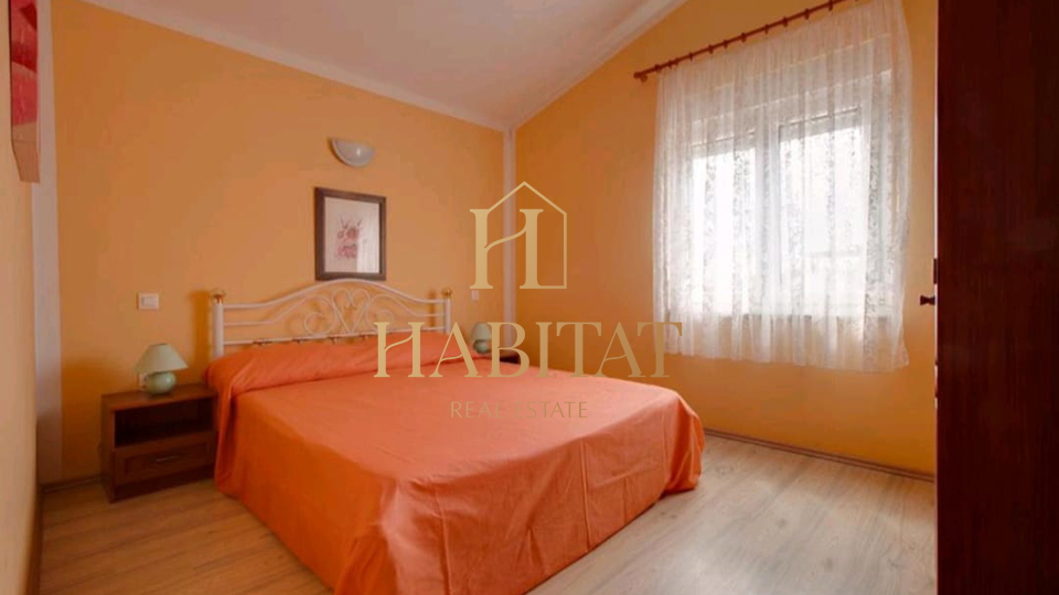 House, 1200 m2, For Sale, Medulin