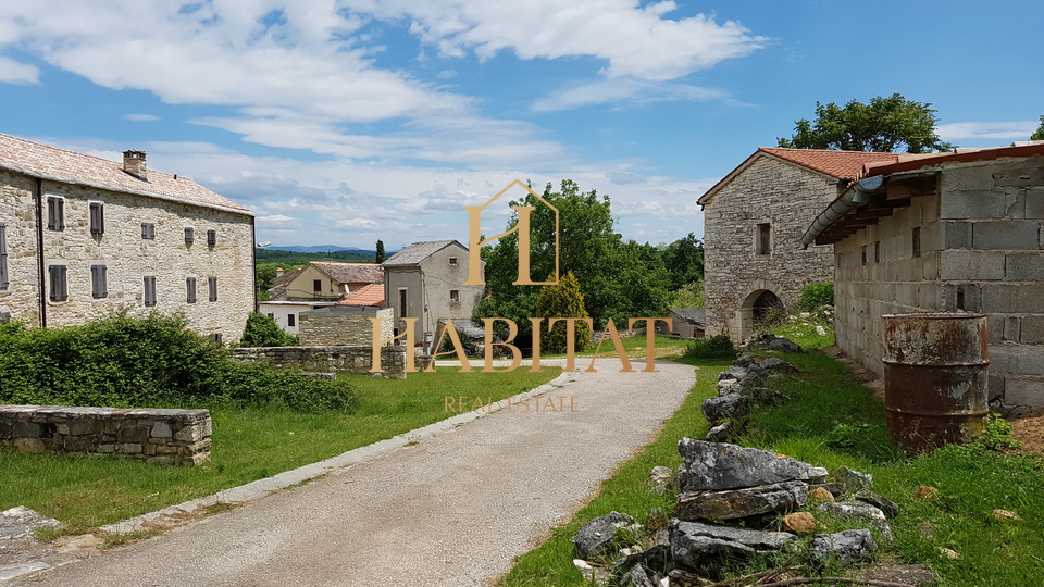 Land, 1413 m2, For Sale, Grožnjan