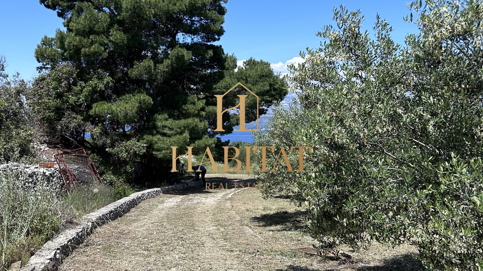 Land, 7687 m2, For Sale, Supetar