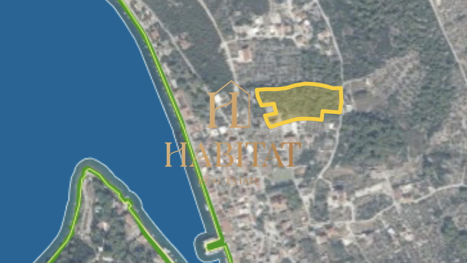 Dalmatien, Brač, Baugrundstück 5300m2, 150m vom Strand entfernt