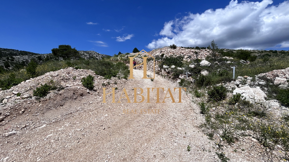 Land, 897 m2, For Sale, Bol