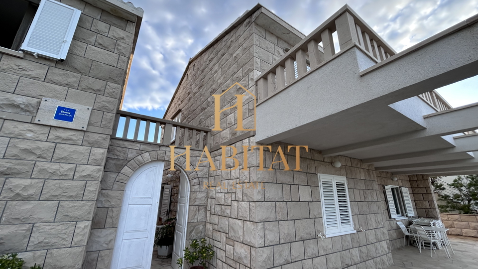 House, 399 m2, For Sale, Povlja