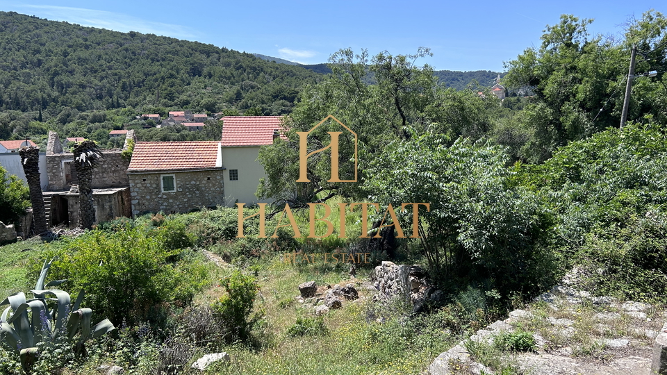 Dalmatia , Hvar , Dol Sv.Ana , house 46m2 with building plot 650m2