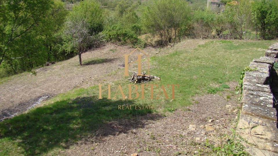 Land, 2400 m2, For Sale, Grožnjan - Kuberton