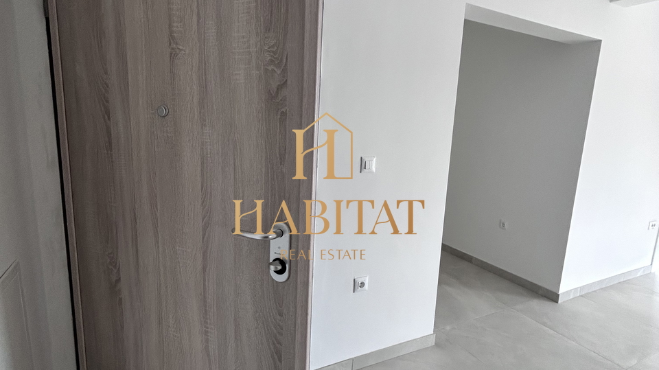 Dalmacija , Okrug Gornji , Penthouse 192m2 , otvoren pogled na more