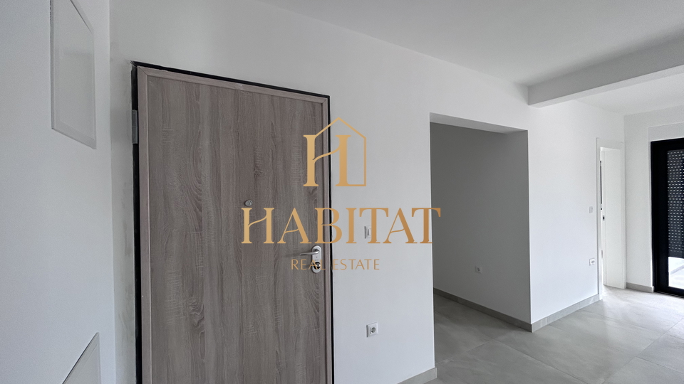 Dalmacija , Okrug Gornji , Penthouse 192m2 , otvoren pogled na more