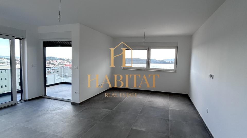 Dalmacija , Okrug Gornji , Penthouse 147m2, panoramski pogled na more , bazen