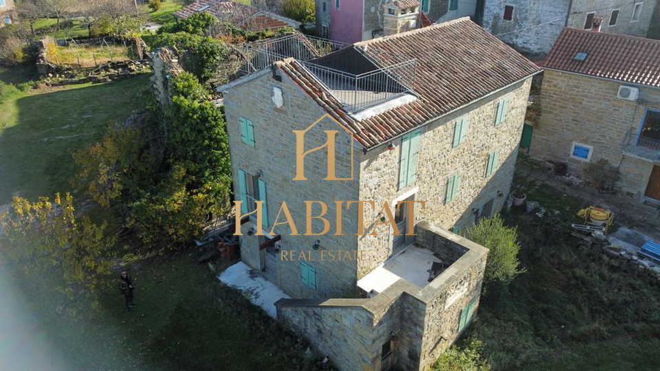 Istria, Buje, Kućibreg, casa in pietra 270 m2