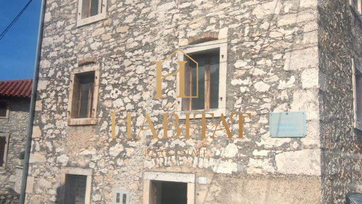 Istria, Brtonigla, stone house for renovation of 80 square meters