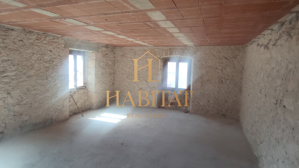 Istria, Brtonigla, stone house for renovation of 80 square meters