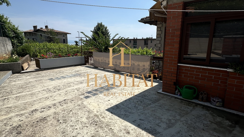 Lovran&comma; stan&comma; 4S&plus;DB&comma; 96m2