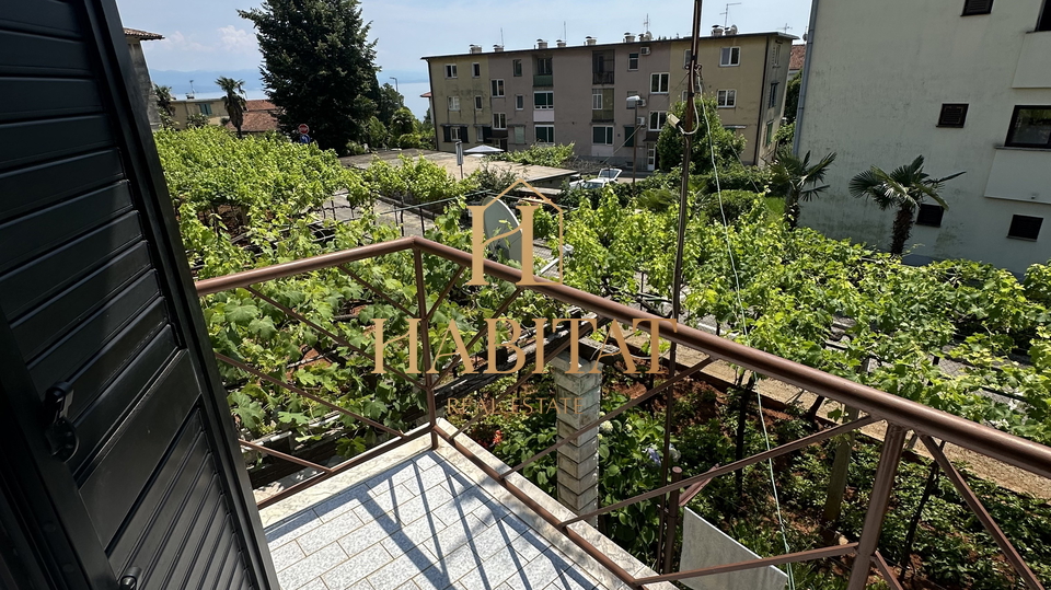 Lovran&comma; stan&comma; 4S&plus;DB&comma; 96m2