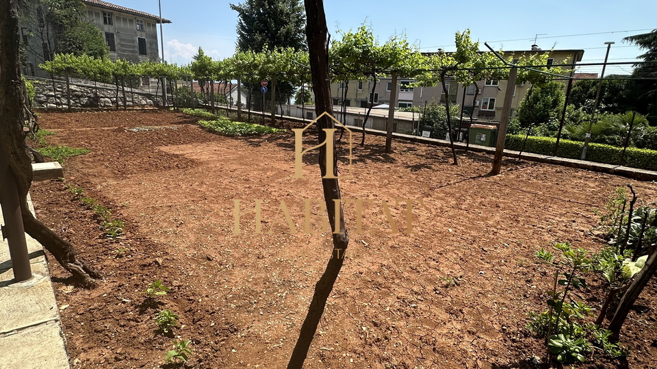 Lovran&comma; stan&comma; 4S&plus;DB&comma; 96m2