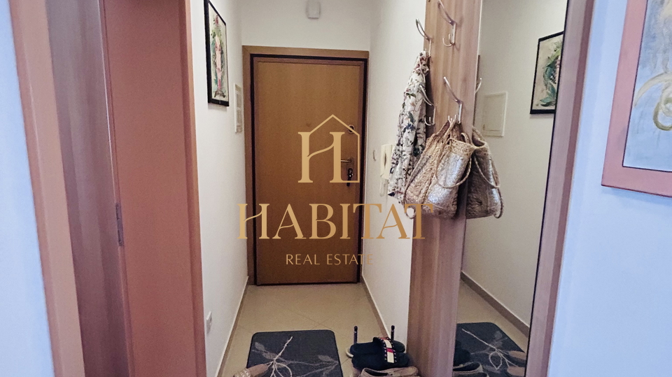 Istra , Zambratija , 2S+DB , terasa , parking , 250m od plaze