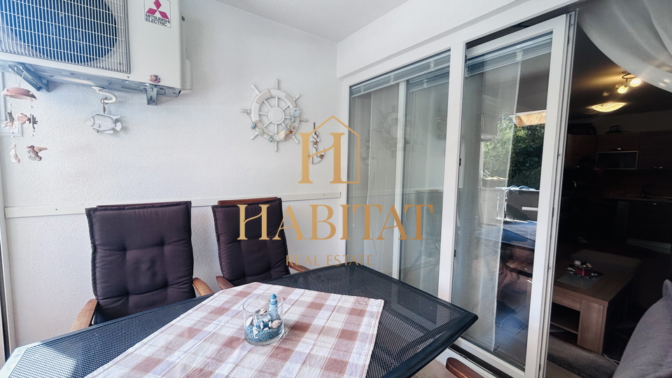 Istra , Zambratija , 2S+DB , terasa , parking , 250m od plaze