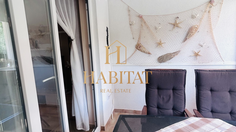 Istra , Zambratija , 2S+DB , terasa , parking , 250m od plaze