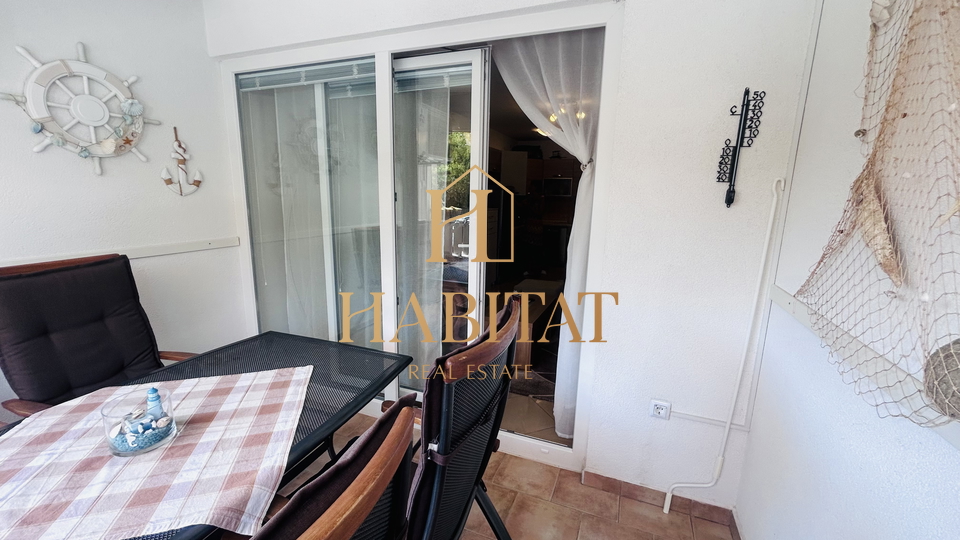 Istra , Zambratija , 2S+DB , terasa , parking , 250m od plaze