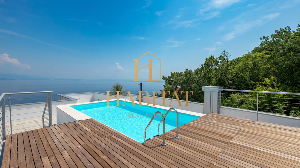 OPATIJA, LUKSUZAN PENTHOUSE SA OTVORENIM POGLEDOM NA MORE, U NOVOGRADNJI S BAZENOM!