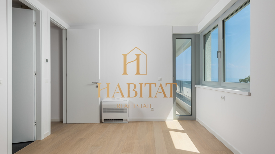 OPATIJA, LUKSUZAN PENTHOUSE SA OTVORENIM POGLEDOM NA MORE, U NOVOGRADNJI S BAZENOM!