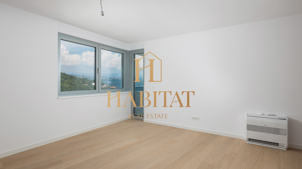 OPATIJA, LUKSUZAN PENTHOUSE SA OTVORENIM POGLEDOM NA MORE, U NOVOGRADNJI S BAZENOM!