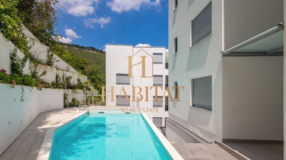 OPATIJA, LUKSUZAN PENTHOUSE SA OTVORENIM POGLEDOM NA MORE, U NOVOGRADNJI S BAZENOM!